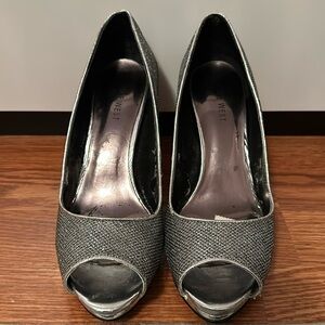Mine west silver pumps